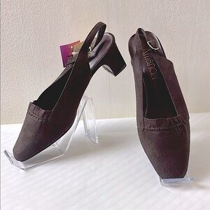 AMANDA Pumps Open Back Brown Faux Suede 7.5 Wide New With Tags Vintage Style